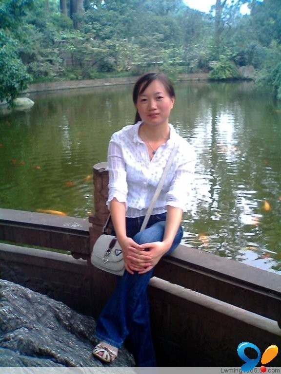 清清何海燕